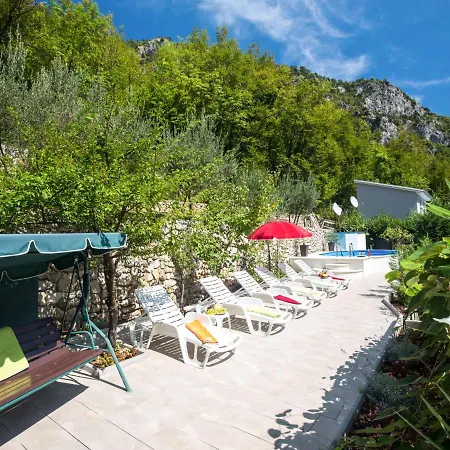 Сasa de vacaciones Karin By Interhome Lovran