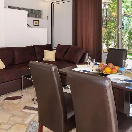 Karin By Interhome 펜션 로브란